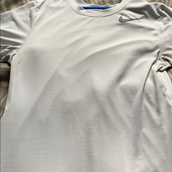 COPY - Nike DRI-FIT Training T-Shirt - Picture 5 of 6